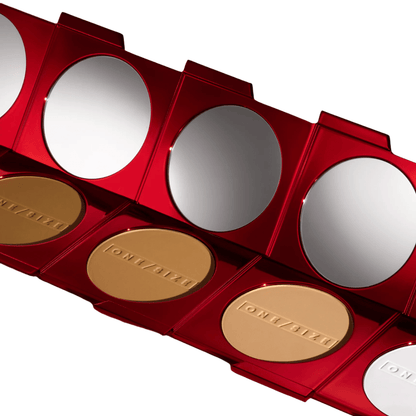 Smooth, velvety pressed powder formula