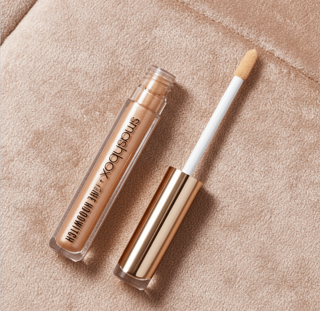 Smooth, blendable texture that stays put without creasing