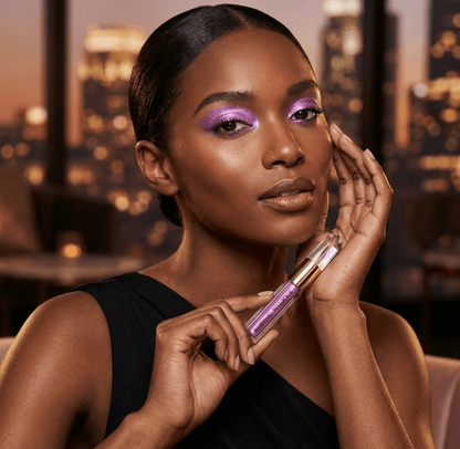 Lightweight formula that won’t crease or cake